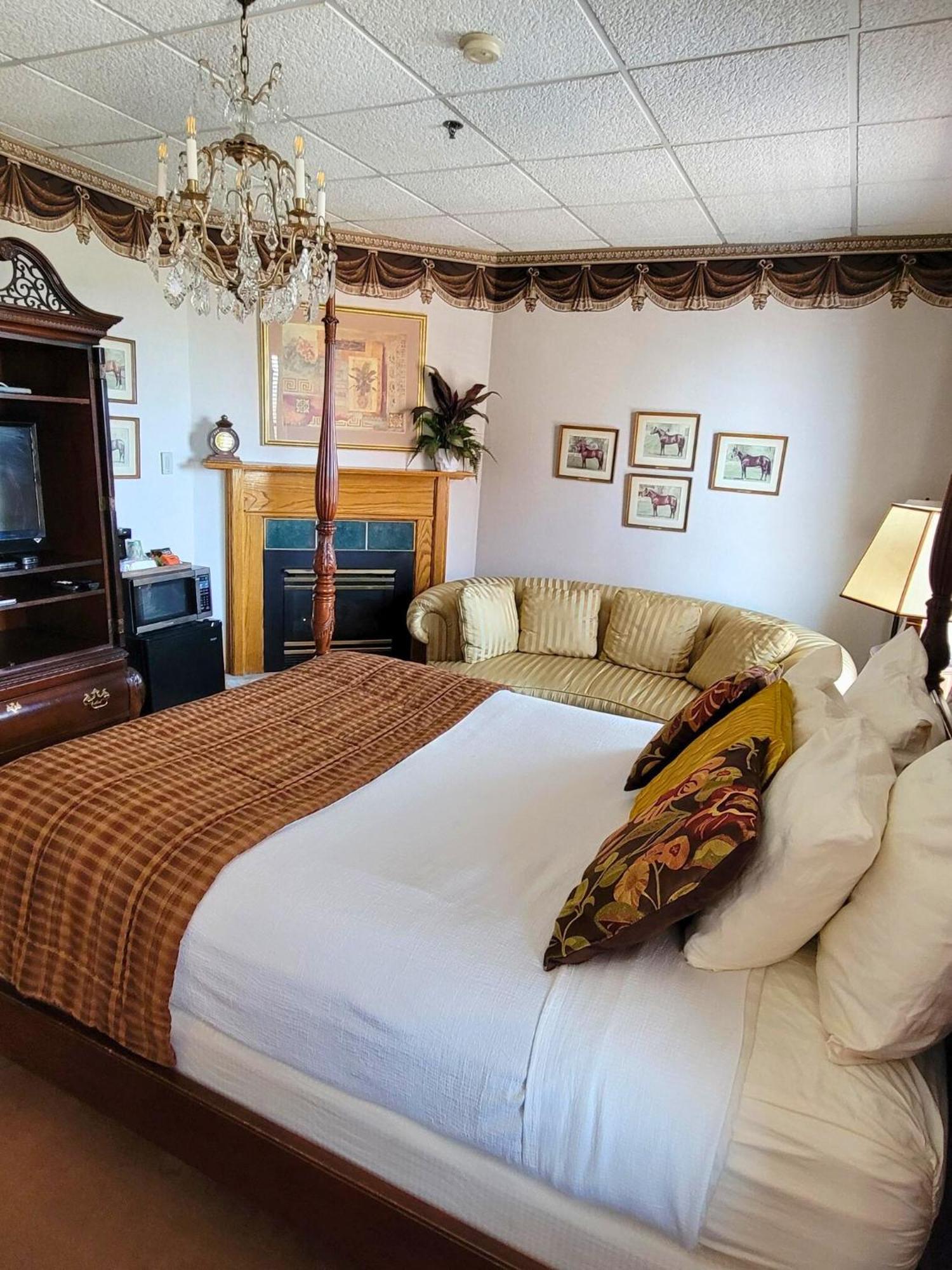 Altland House Inn & Suites Abbottstown Esterno foto
