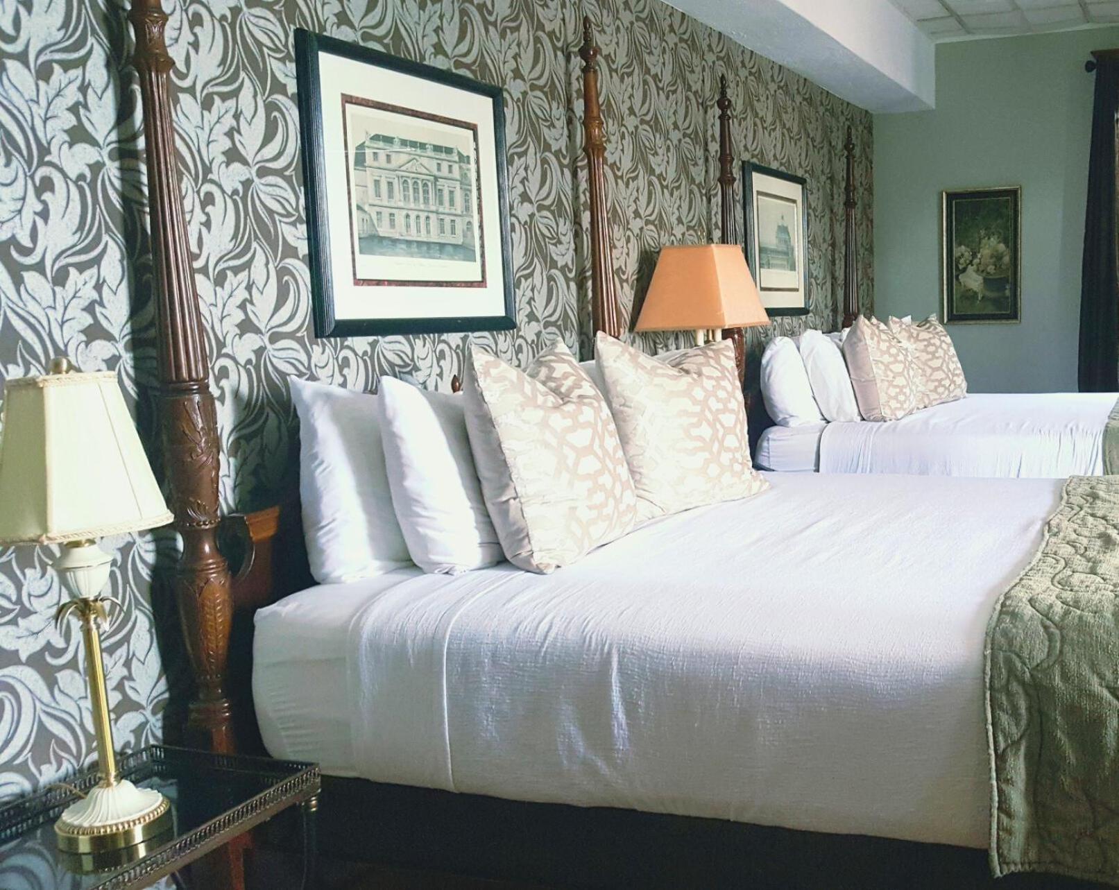 Altland House Inn & Suites Abbottstown Esterno foto