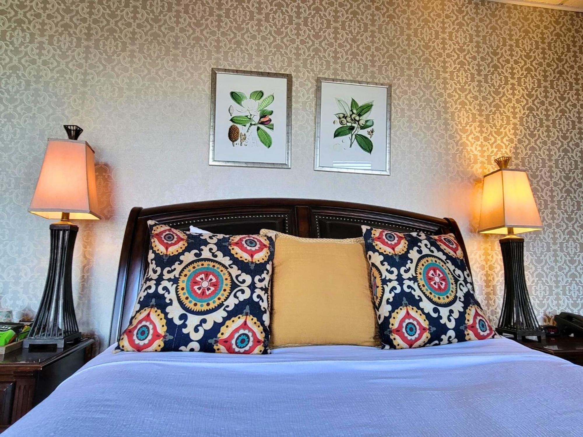 Altland House Inn & Suites Abbottstown Esterno foto