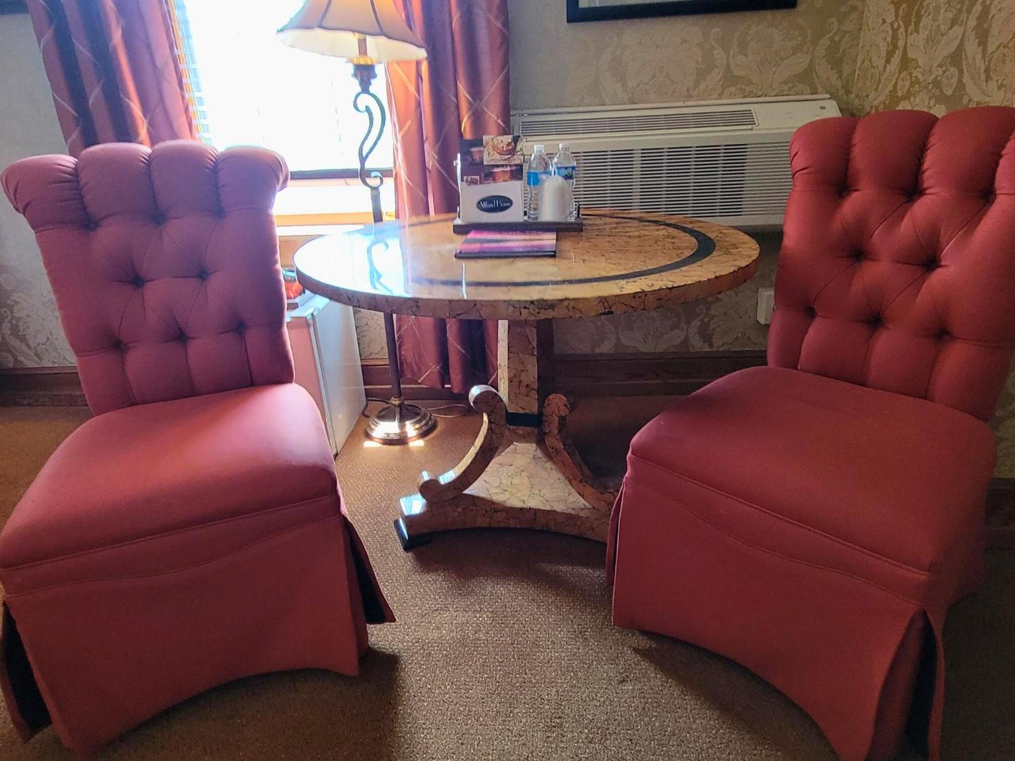 Altland House Inn & Suites Abbottstown Esterno foto